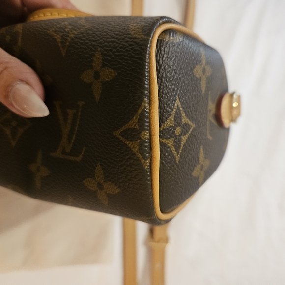 Louis Vuitton Speedy Nano - Picture 13 of 16